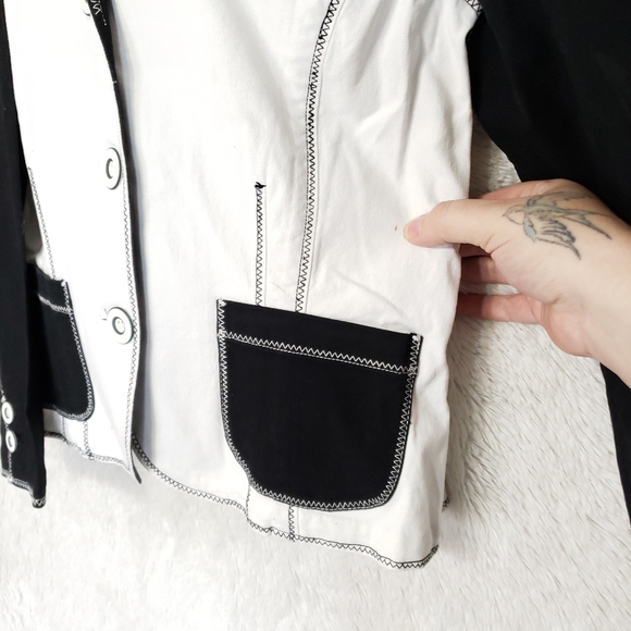 90's Vintage Black and White Color block Blazer - Picture 8 of 14